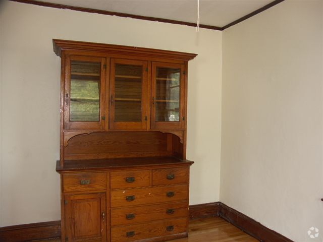 Building Photo - 175 Summer St Unit 1 Rental