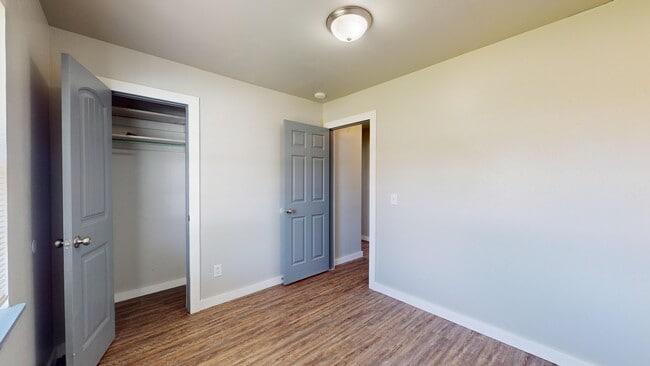 Photo - 1833 Rhythm Rd