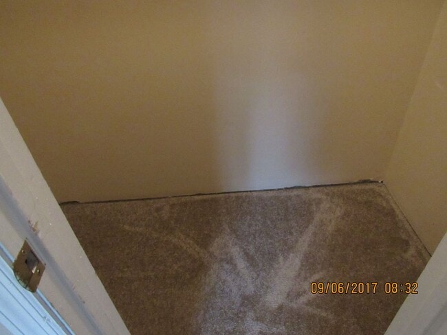 Photo - 3703MULL Unit 3703B
