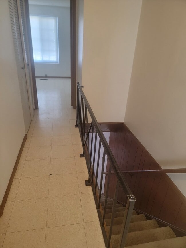 Photo - 309 W 24th Pl