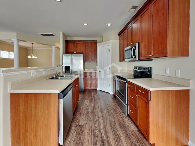 Photo - 100 Summer Hill Ct