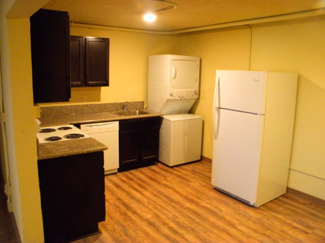 Building Photo - 3713 E Ross Pkwy Rental
