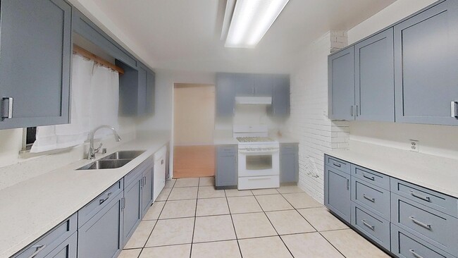 Photo - Beautiful 3B/2B Home in Wast Palmdale - MOVE IN READY!