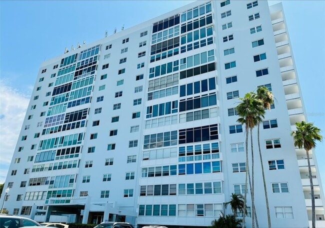 Building Photo - 7200 Sunshine Skyway Ln S Unit 9H