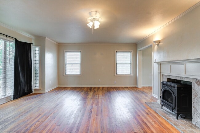 Photo - Pre-lease 2026! Corner lot house with Large bedrooms