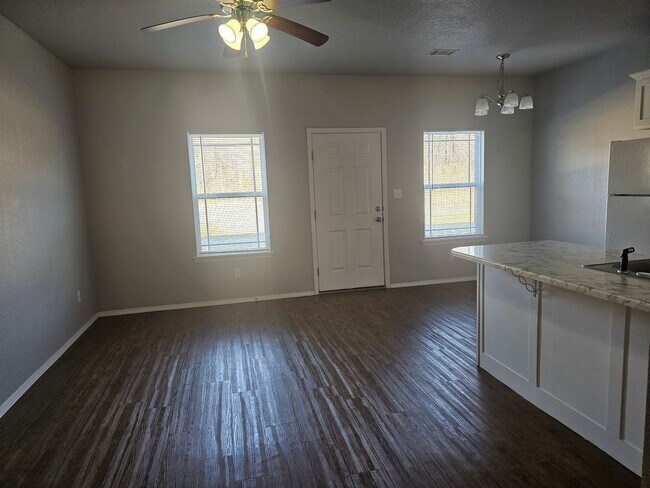 Photo - 2100 Ingalls Ln