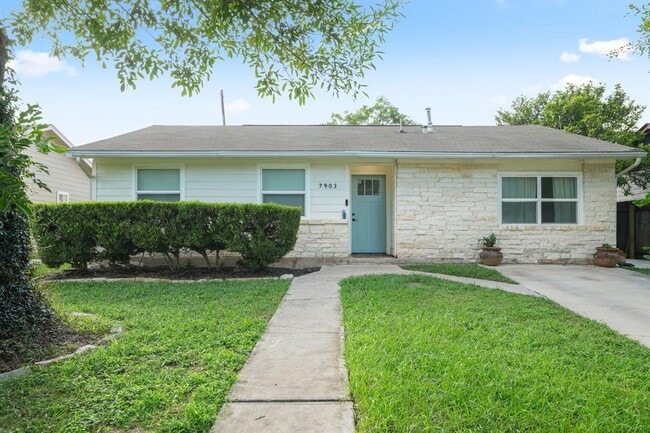 7903 Bixler Dr