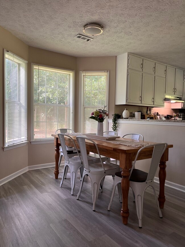 Photo - 681 Senoia Rd