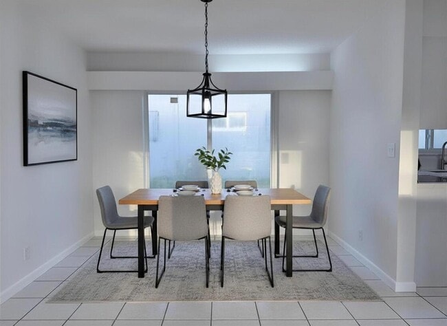 Photo - 231 NE 16th Ave