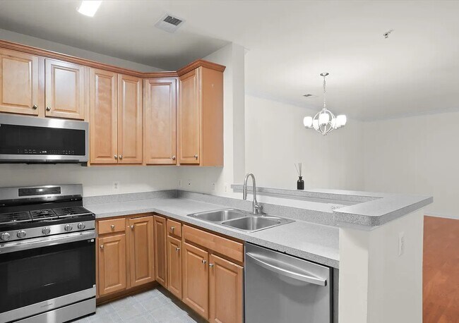 Photo - 3820 Lightfoot St Unit 214