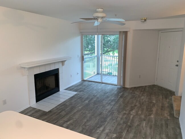 Photo - Central Park II Condos -  Downtown Sarasota Annual Rental 1-Bedroom 1-Bath $1595 Unit 329