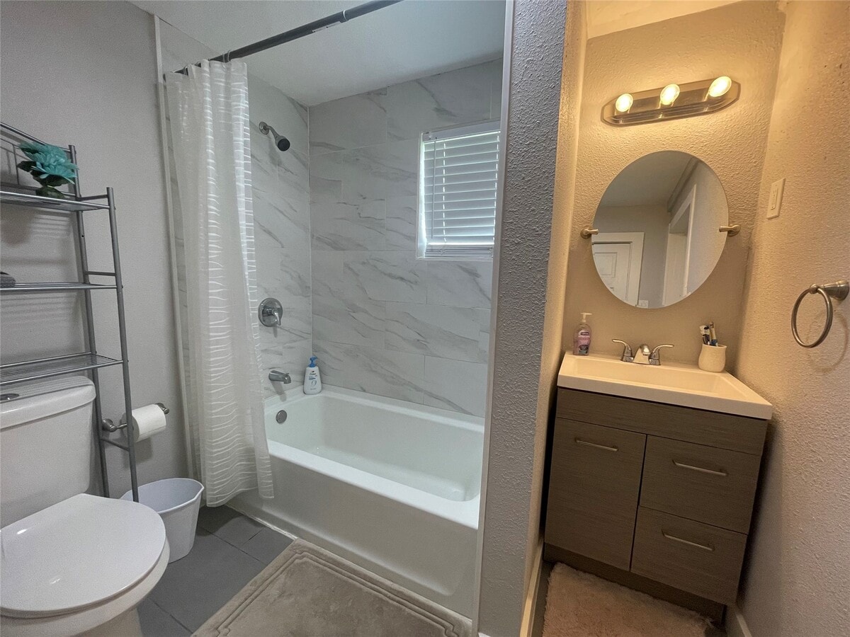 Photo - 500 N 8th St