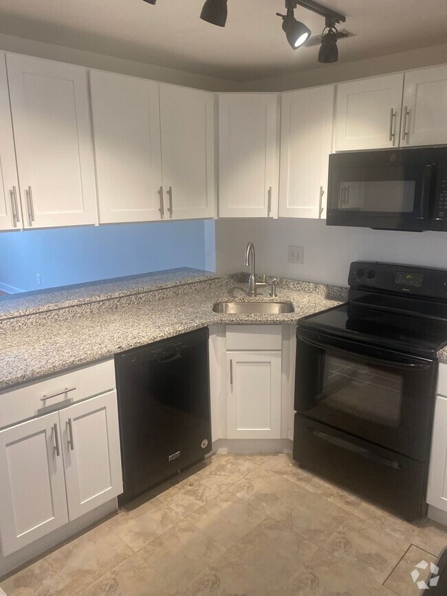 Building Photo - 1768 Columbia Rd NW Unit #3 Rental