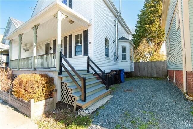 Building Photo - 21 Congdon Ave Rental