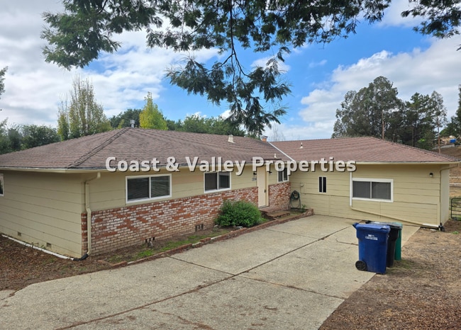 Building Photo - Beautiful Country Home for RENT!!!