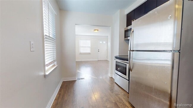 Photo - 3734 Buckingham Ave