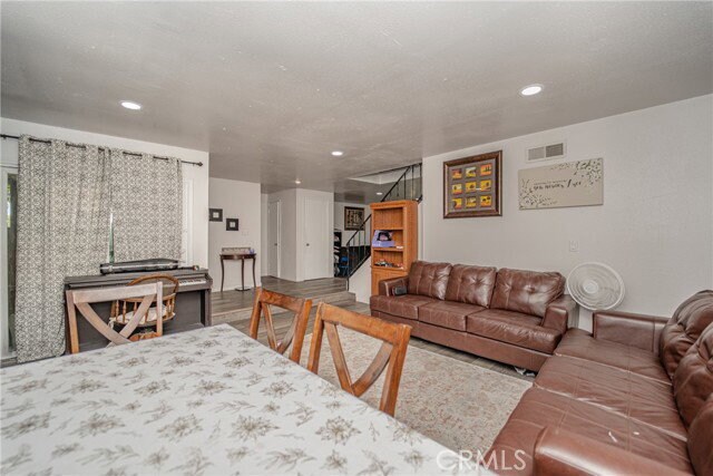 Photo - 11321 Hart Way