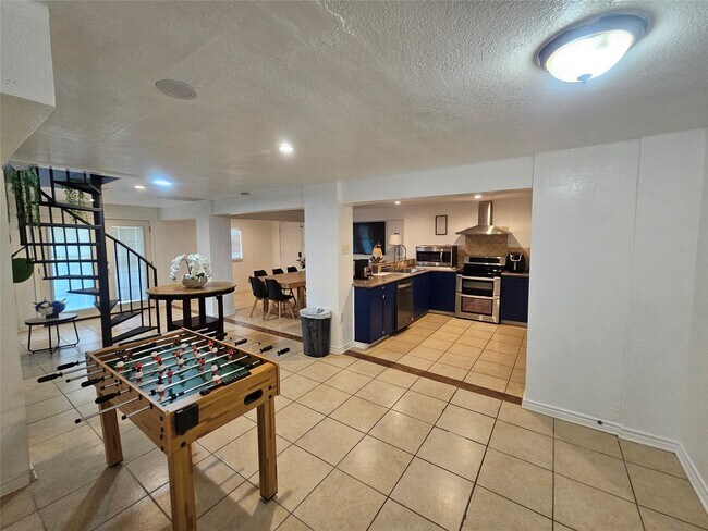 Photo - 812 Marlin St