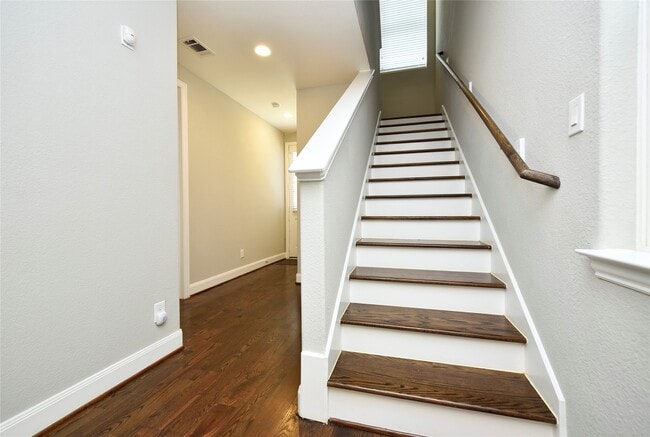 Photo - 5502 Camaguey St