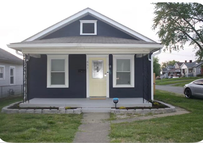 Building Photo - 651 Merwin Ave