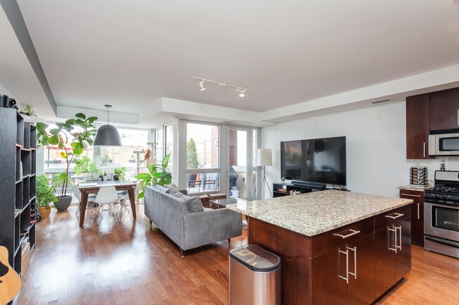 Photo - 744 W Fullerton Ave Condo Unit 202
