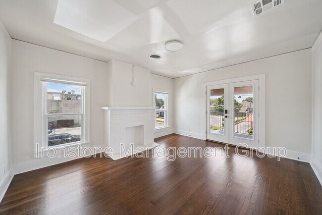 Photo - 1437 S Peoria Ave