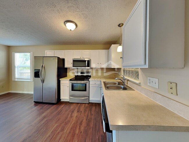 Photo - 3131 Fayburrow Dr