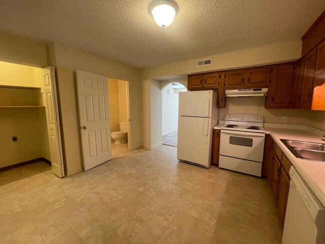 Photo - Beautiful 2-Bedroom Townhome in a Prime Location!