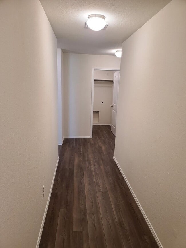 Photo - 4009 Renee Dr