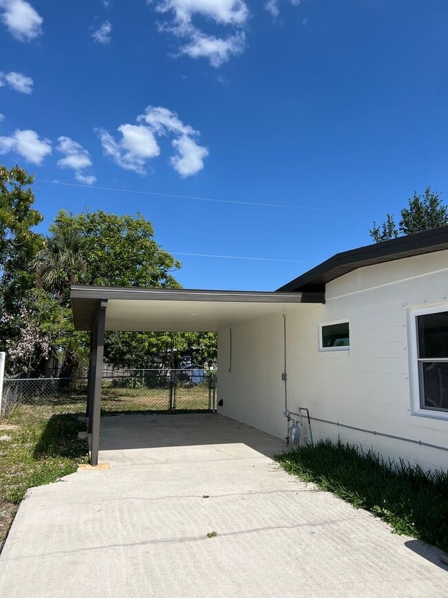 Photo - 2304 Ednor St