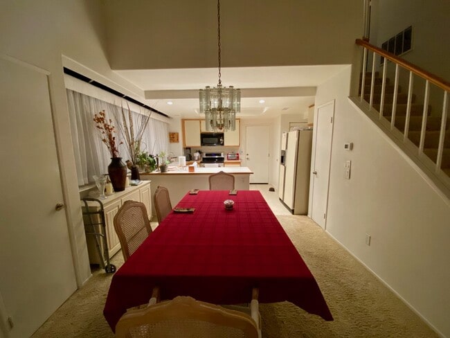 Photo - 124 Alicante Aisle