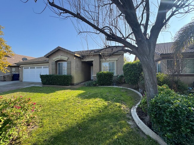 Building Photo - Spacious SW home with an office!