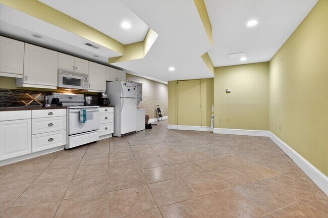 Photo - 1319 Massachusetts Ave SE