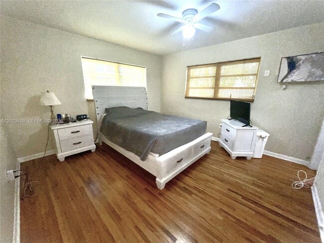 Photo - 1556 San Benito Ave