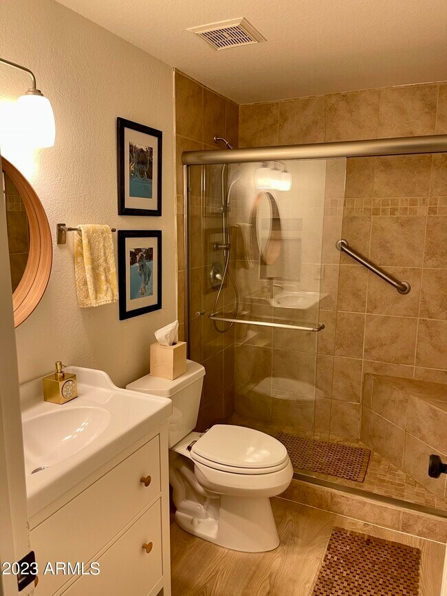 Photo - 9711 E Mountain View Rd Unidad 1539