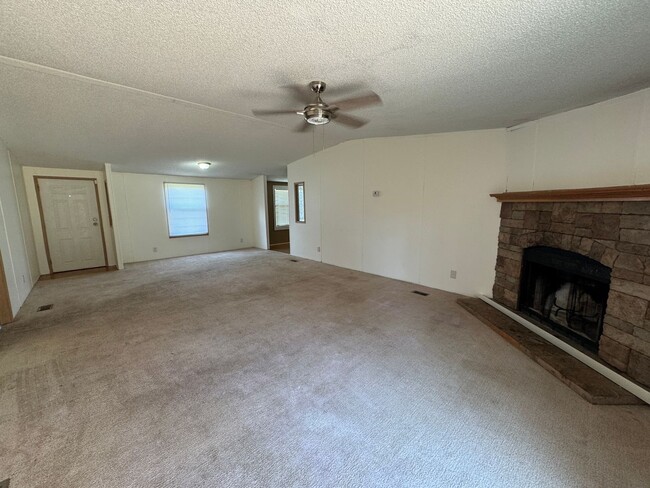 Photo - AVAILABLE TO SHOW!