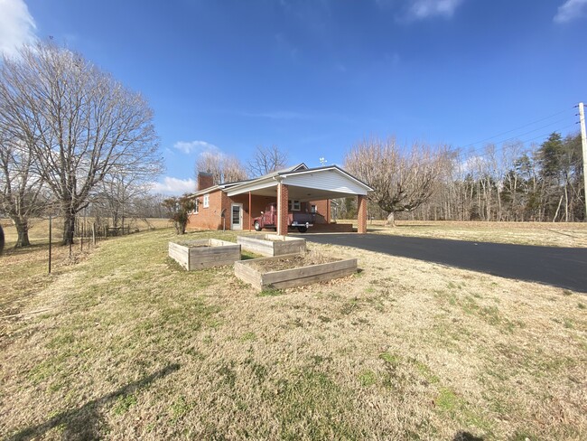 Photo - 7440 Mount Herman Rd