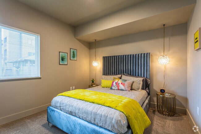 1BR, 1BA - 847 SF