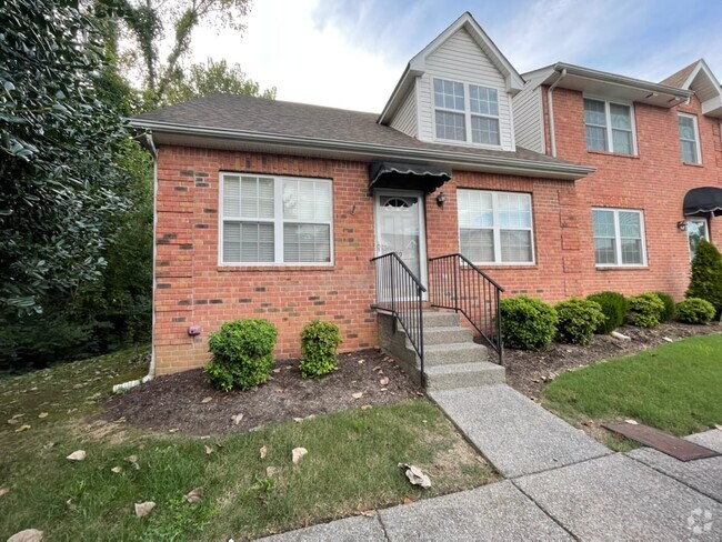 Building Photo - 2120 Lebanon Pike Rental
