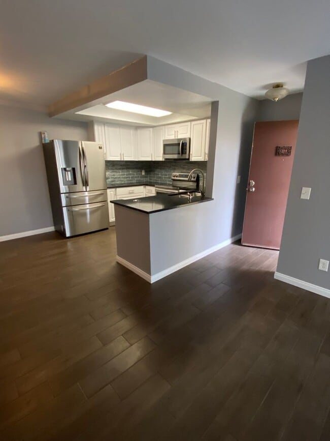 Photo - 2BD / 1BA Apartment with AC and parking in Mission Valley!