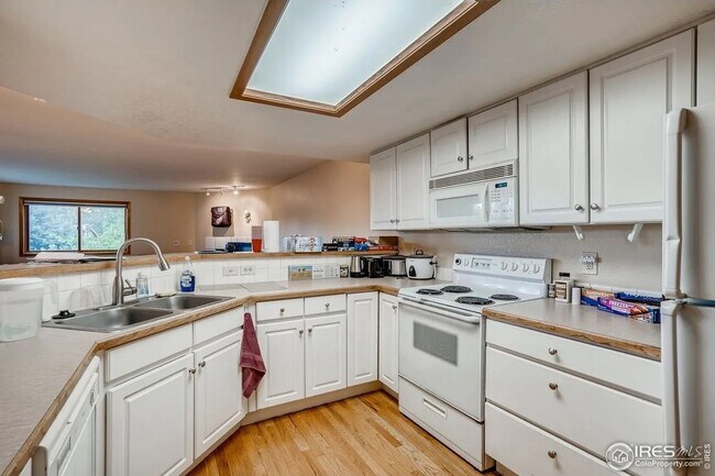 Photo - AMAZING LOCATION 3 Bed 2.5 Bath Townhome in Boulder near Campus