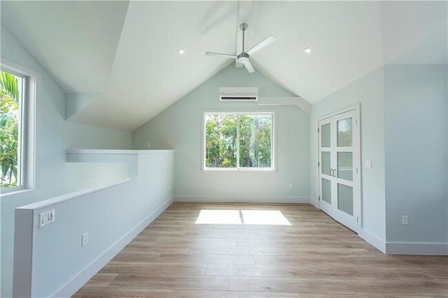 Photo - 824 NE 17th Way