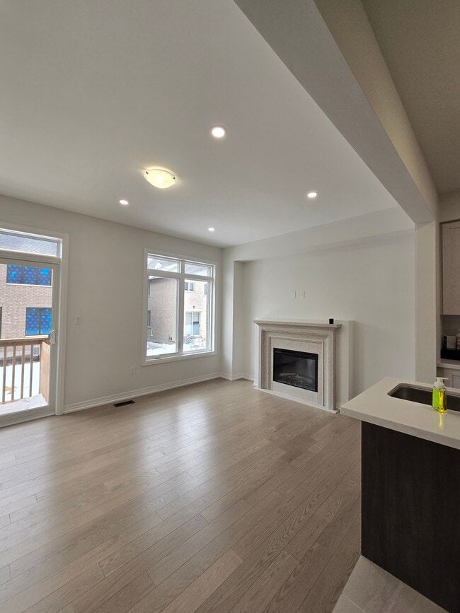 Photo - 45 Auckland Dr