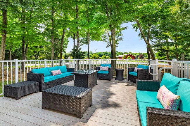 Annapolis Roads Apartments