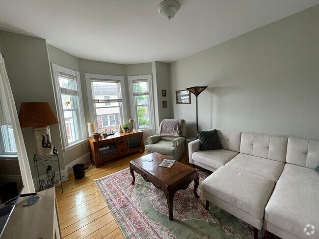 Building Photo - 1 Bellevue Ter Unit 2B Rental