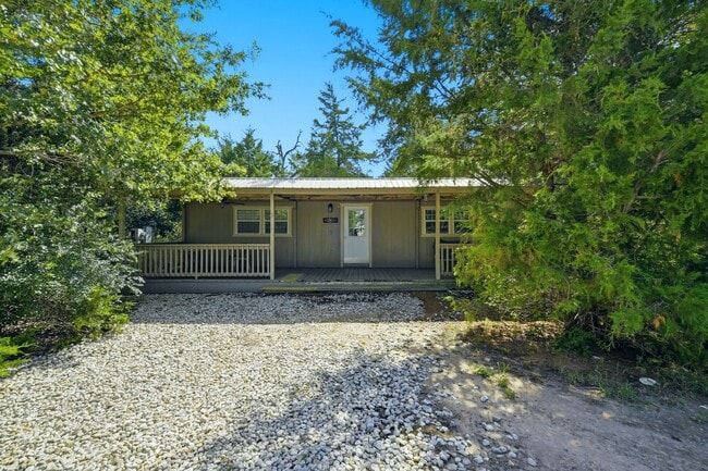 Photo - 11351 Oak Lake Rd