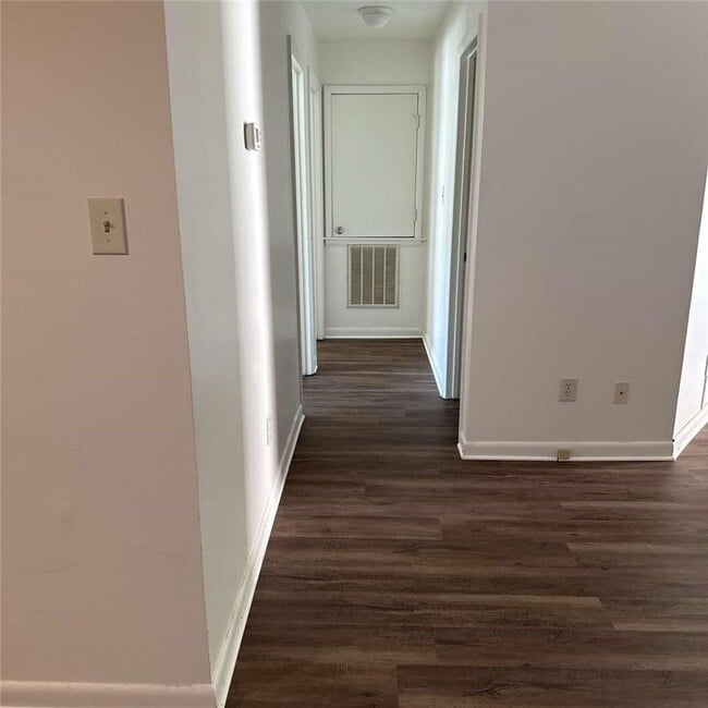 Photo - 1128 Southwood Dr