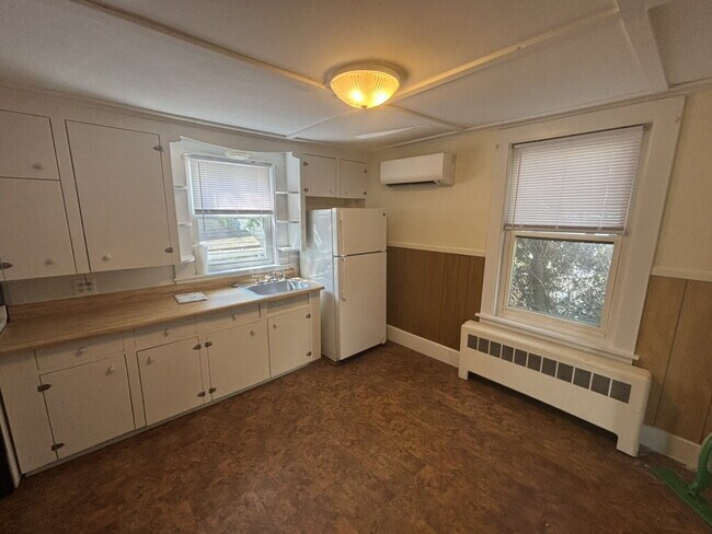 Photo - *** Studio Apartment for Rent – Historic Bath, Maine ***