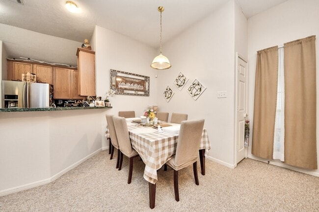 Photo - 1611 Bob White