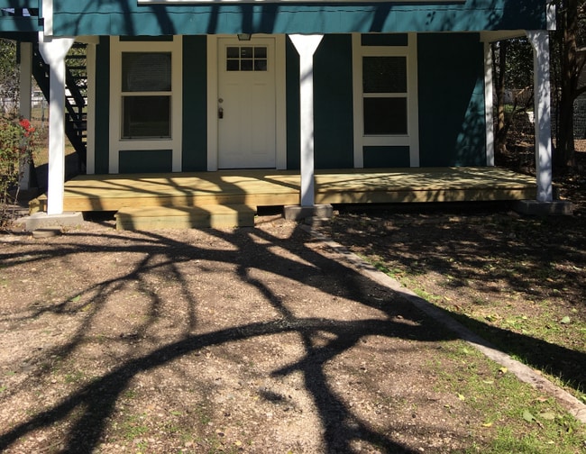 Building Photo - 504 Stonewall St